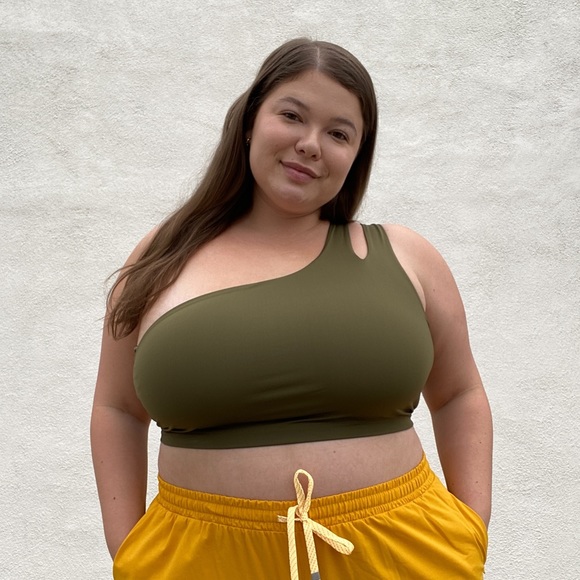 Fabletics Asymmetrical Double Strap Midi Bra Size 1x - Picture 2 of 9